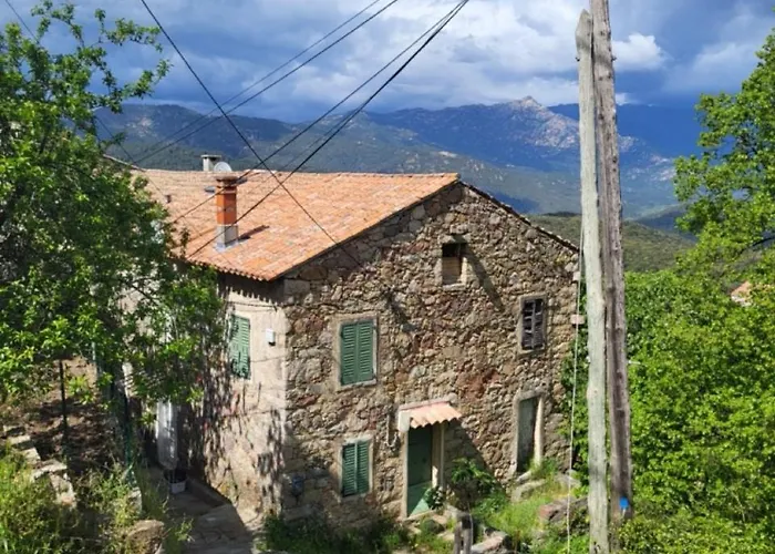 Maison Avec Aux Portes D'ajaccio Tatil Evi Carbuccia